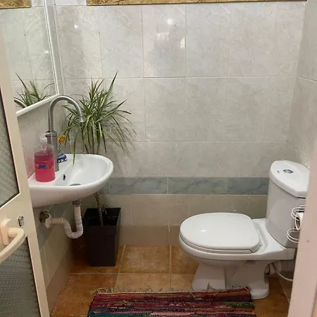 Bed & Breakfast Amor_bookstore Durrës